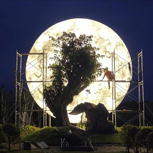 Tân Việt và biểu tượng nghệ thuật bên bờ Lagoona