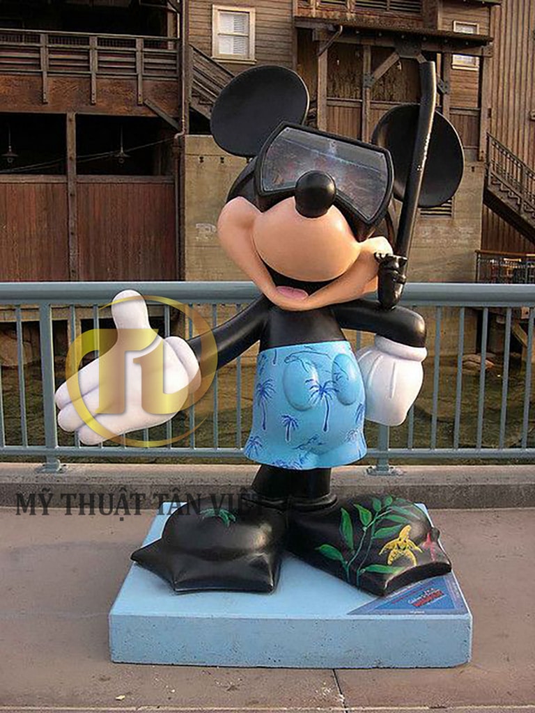 Tượng mickey Composite
